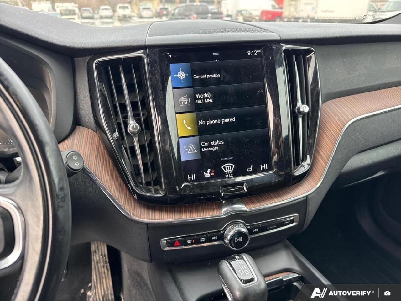 2021 Volvo XC60 T6 Momentum BACKUP CAM   BLUETOOTH   HTD SEATS   K Photo