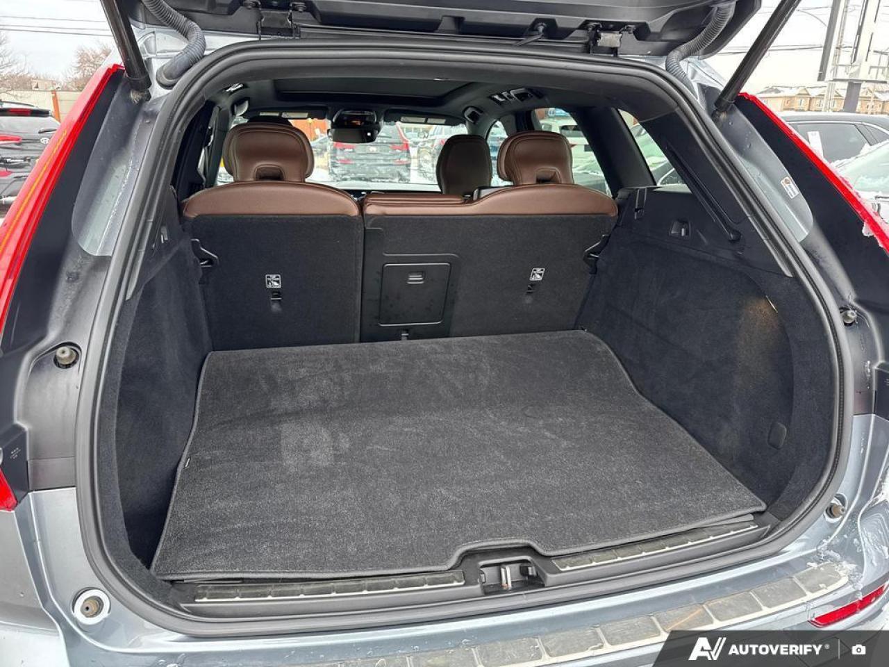 2021 Volvo XC60 T6 Momentum BACKUP CAM   BLUETOOTH   HTD SEATS   K Photo