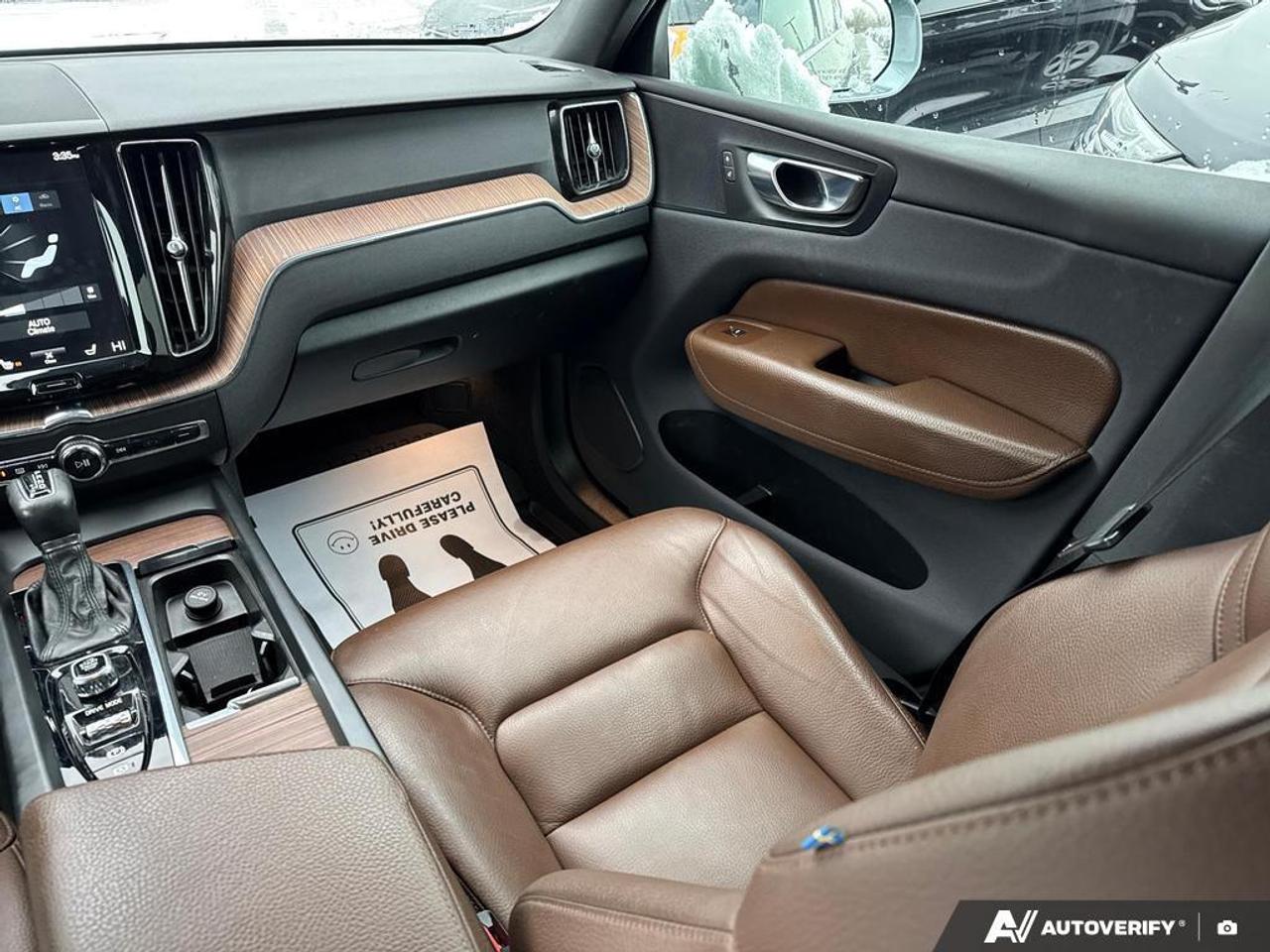 2021 Volvo XC60 T6 Momentum BACKUP CAM   BLUETOOTH   HTD SEATS   K Photo