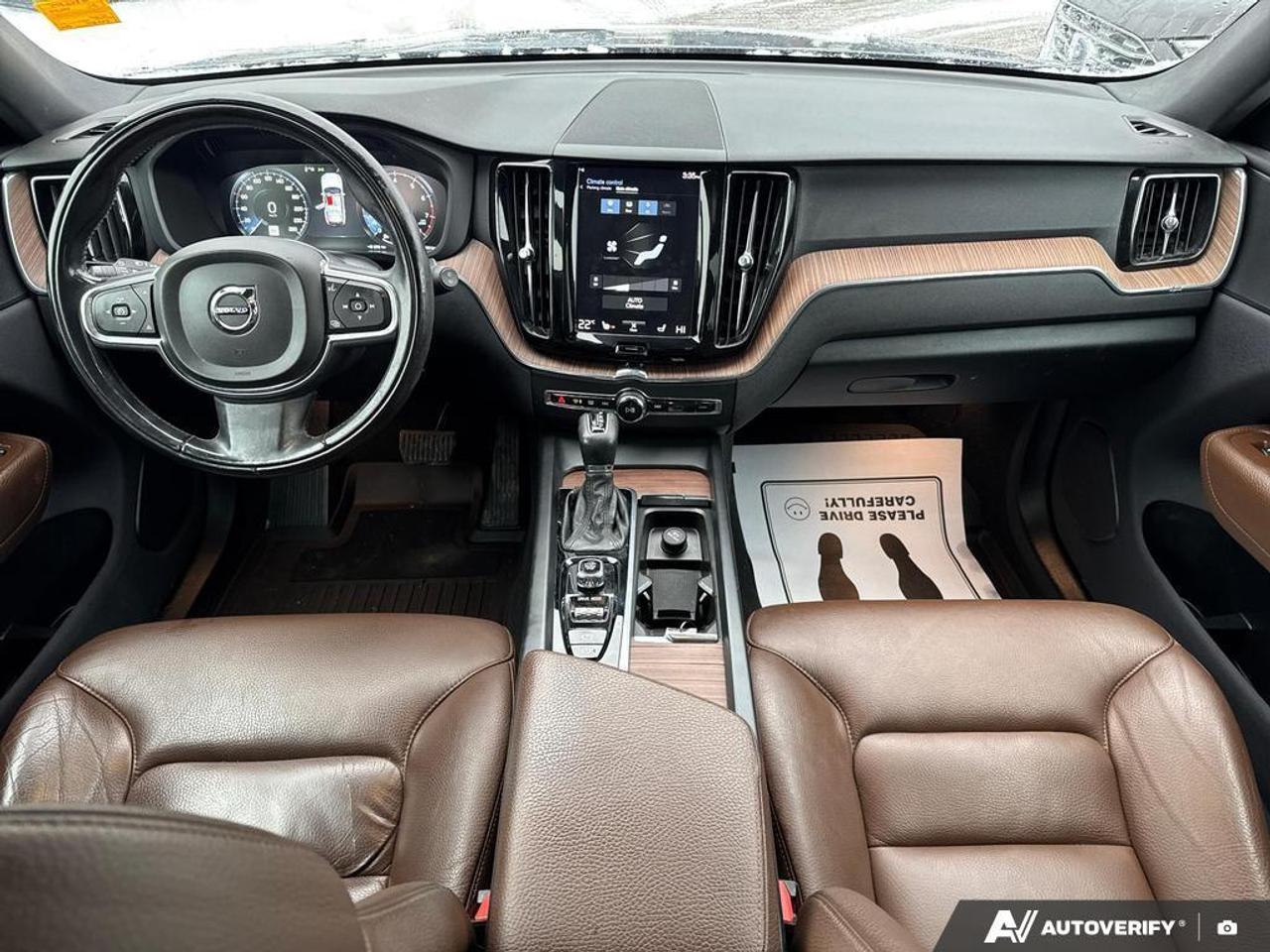 2021 Volvo XC60 T6 Momentum BACKUP CAM   BLUETOOTH   HTD SEATS   K Photo