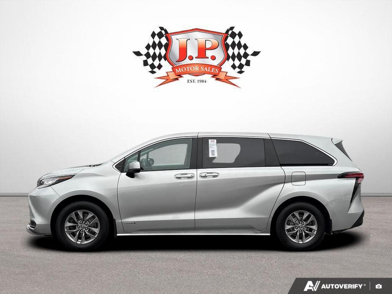 2021 Toyota Sienna LE 8-Passenger BACKUP CAM   BLUETOOTH   HTD SEATS Photo