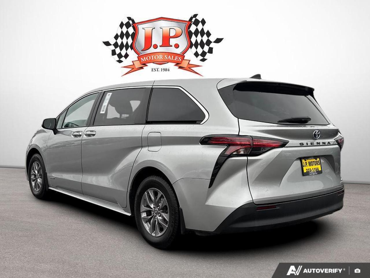 2021 Toyota Sienna LE 8-Passenger BACKUP CAM   BLUETOOTH   HTD SEATS Photo