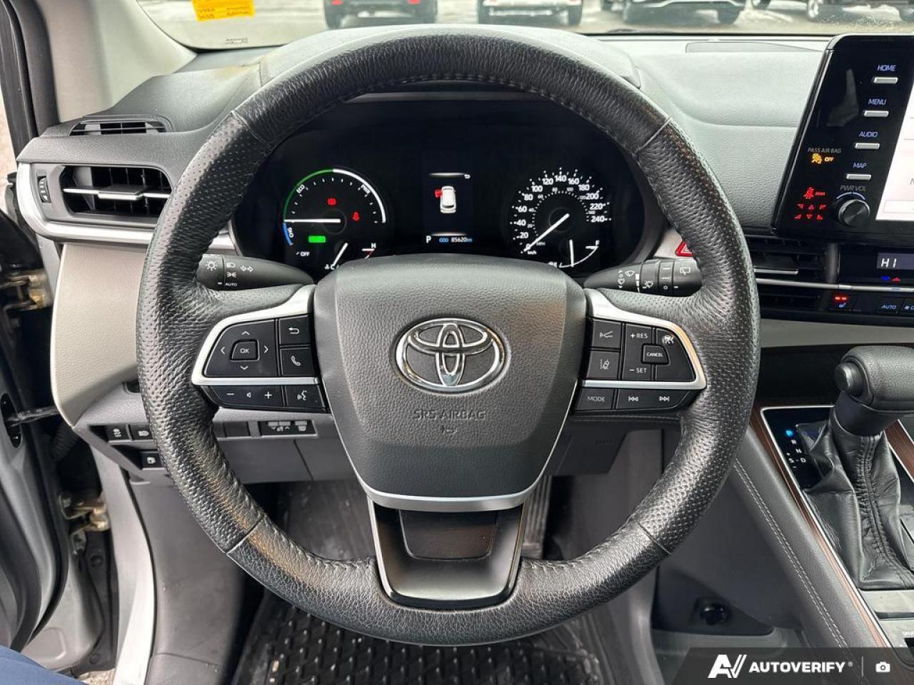 2021 Toyota Sienna LE 8-Passenger BACKUP CAM   BLUETOOTH   HTD SEATS Photo