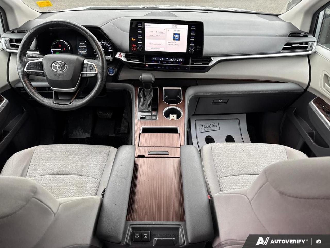 2021 Toyota Sienna LE 8-Passenger BACKUP CAM   BLUETOOTH   HTD SEATS Photo