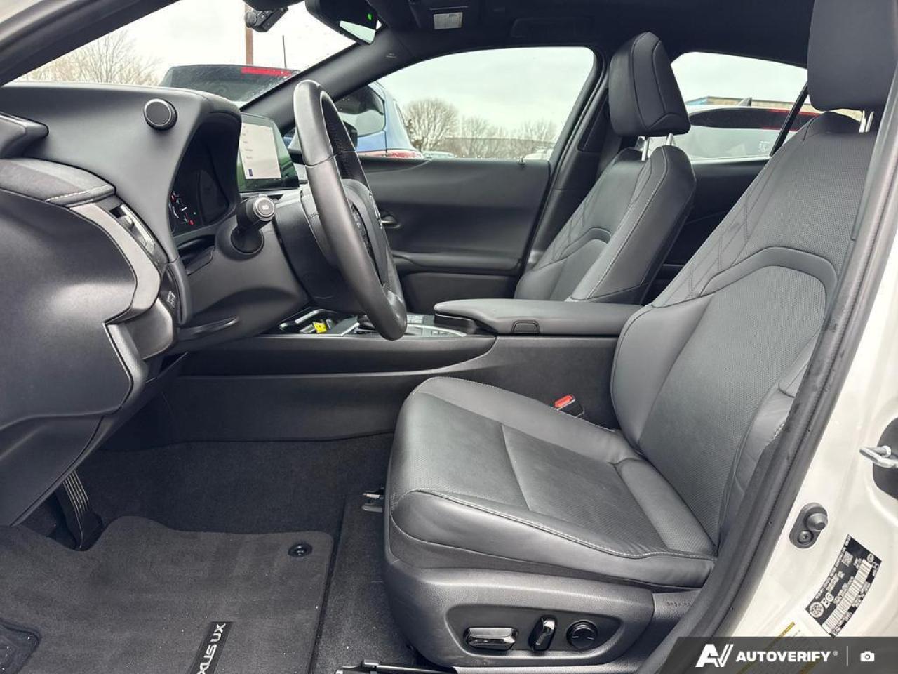 2024 Lexus UX 250H HYBRID   BACKUP CAM   BLUETOOTH   HTD SEATS   KEYL Photo