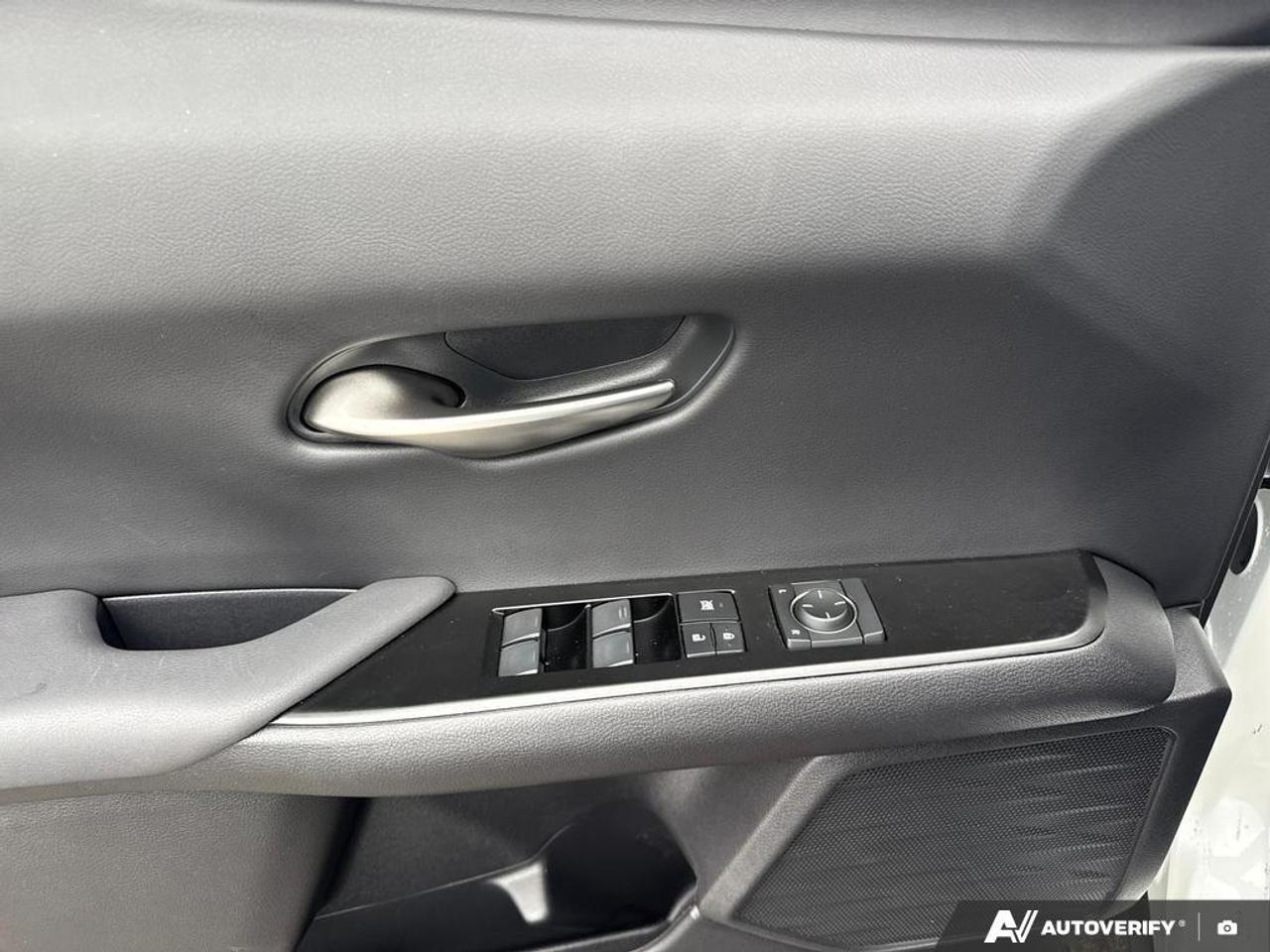 2024 Lexus UX 250H HYBRID   BACKUP CAM   BLUETOOTH   HTD SEATS   KEYL Photo