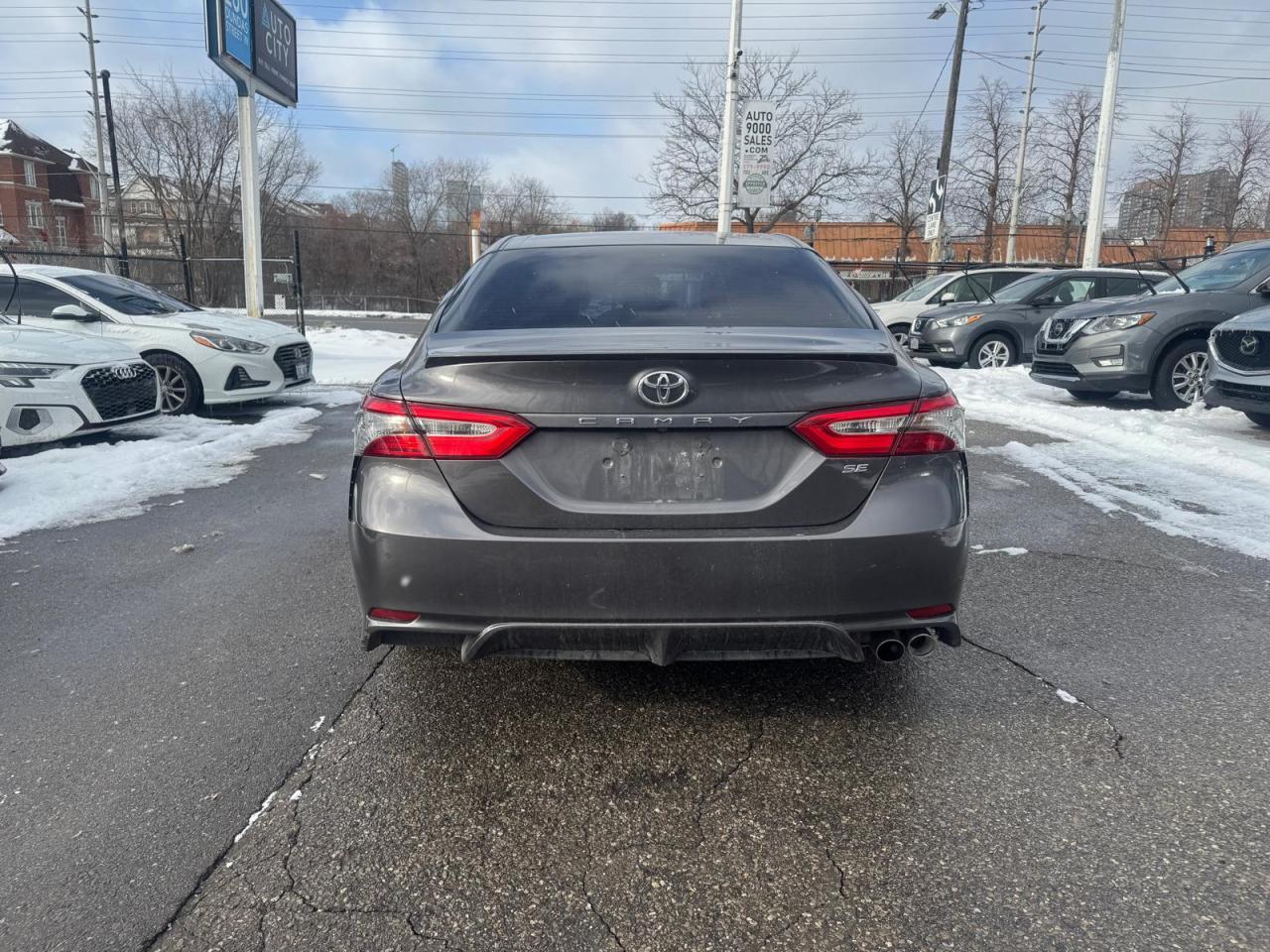 2019 Toyota Camry SE | CLEAN TITLE | Photo