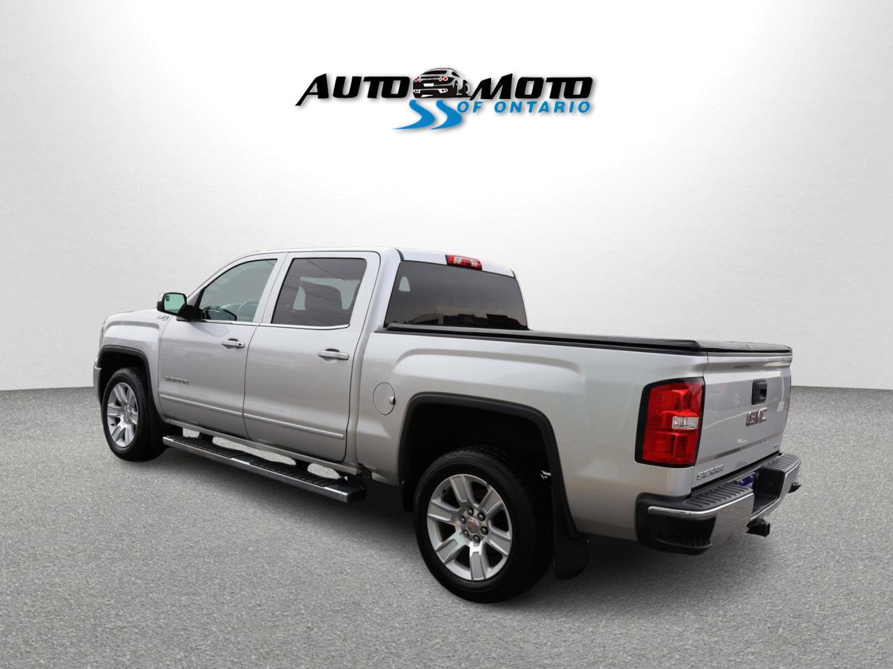 2018 GMC Sierra 1500 V8 SLE-Z71 LIMITED PKG 4WD CERTIFIED *ACCIDENT FREE* CAMERA BLUETOOTH HEATED SEATS SIDE BOARDS CRUISE ALLOYS Photo