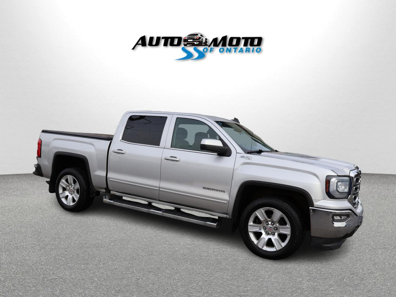 2018 GMC Sierra 1500 V8 SLE-Z71 LIMITED PKG 4WD CERTIFIED *ACCIDENT FREE* CAMERA BLUETOOTH HEATED SEATS SIDE BOARDS CRUISE ALLOYS Photo