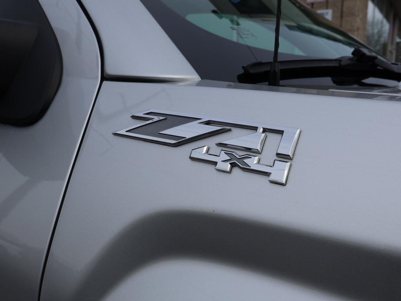 2018 GMC Sierra 1500 V8 SLE-Z71 LIMITED PKG 4WD CERTIFIED *ACCIDENT FREE* CAMERA BLUETOOTH HEATED SEATS SIDE BOARDS CRUISE ALLOYS Photo