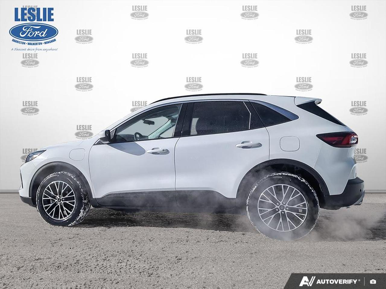 2023 Ford Escape PHEV FWD Photo2
