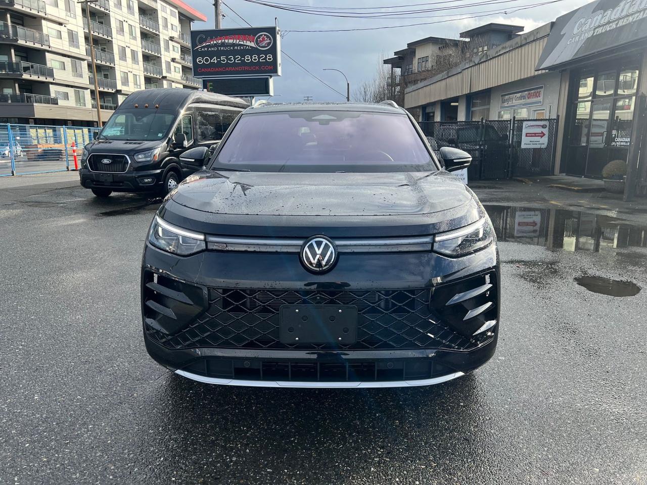 2025 Volkswagen Tiguan HIGHLINE R-LINE 4MOTION Photo2