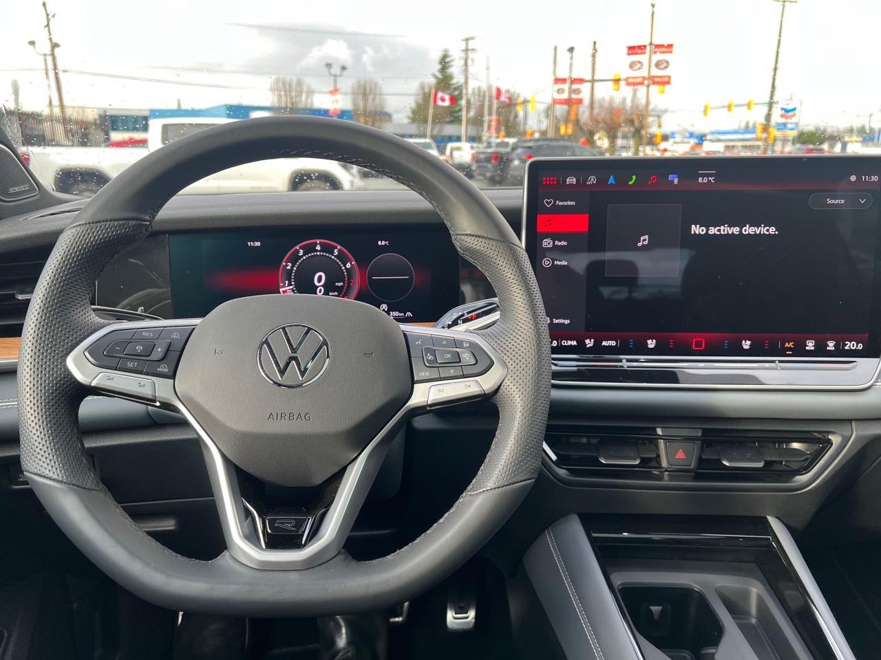 2025 Volkswagen Tiguan HIGHLINE R-LINE 4MOTION Photo36