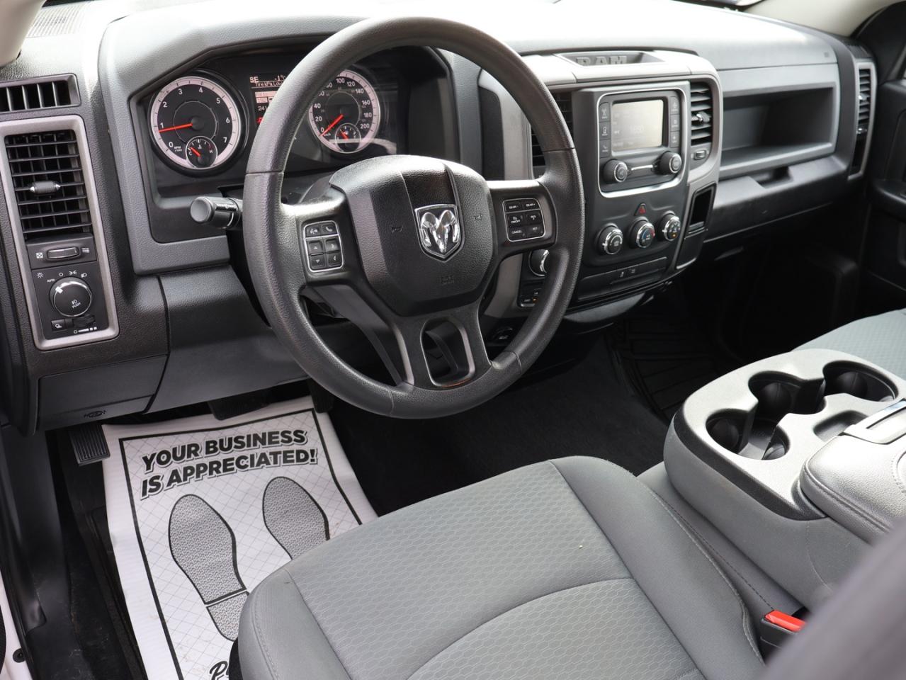 2018 RAM 1500 TRADESMAN 4WD CERTIFIED *ACCIDENT FREE* CAMERA BLUETOOTH CRUISE ALLOYS Photo