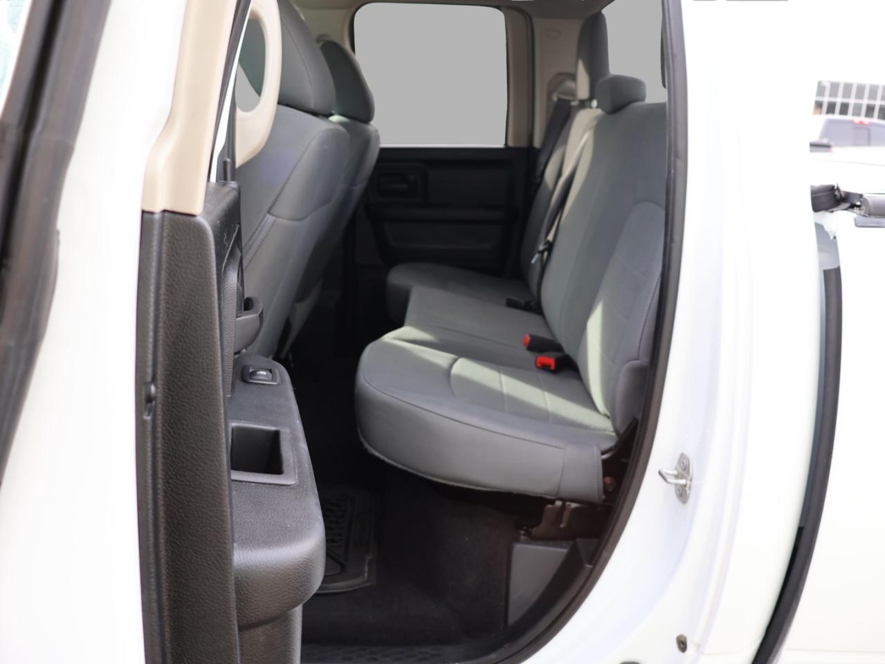 2018 RAM 1500 TRADESMAN 4WD CERTIFIED *ACCIDENT FREE* CAMERA BLUETOOTH CRUISE ALLOYS Photo