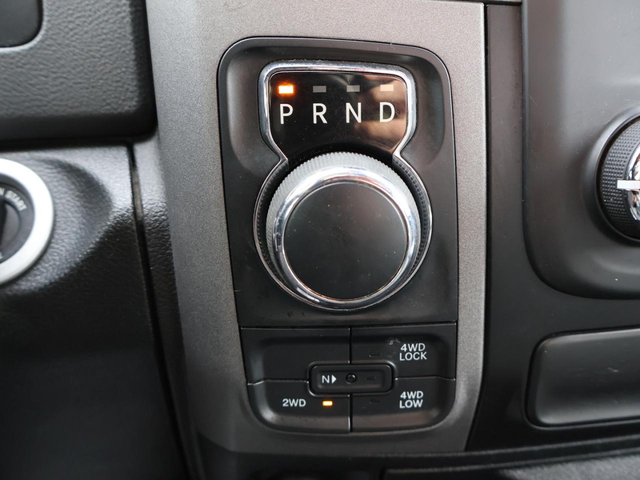 2018 RAM 1500 TRADESMAN 4WD CERTIFIED *ACCIDENT FREE* CAMERA BLUETOOTH CRUISE ALLOYS Photo