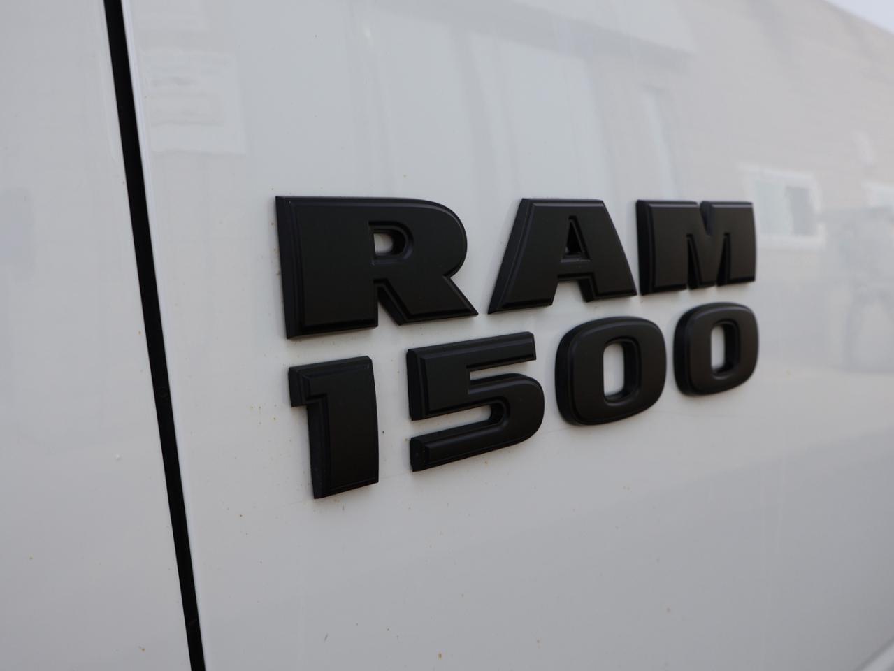 2018 RAM 1500 TRADESMAN 4WD CERTIFIED *ACCIDENT FREE* CAMERA BLUETOOTH CRUISE ALLOYS Photo