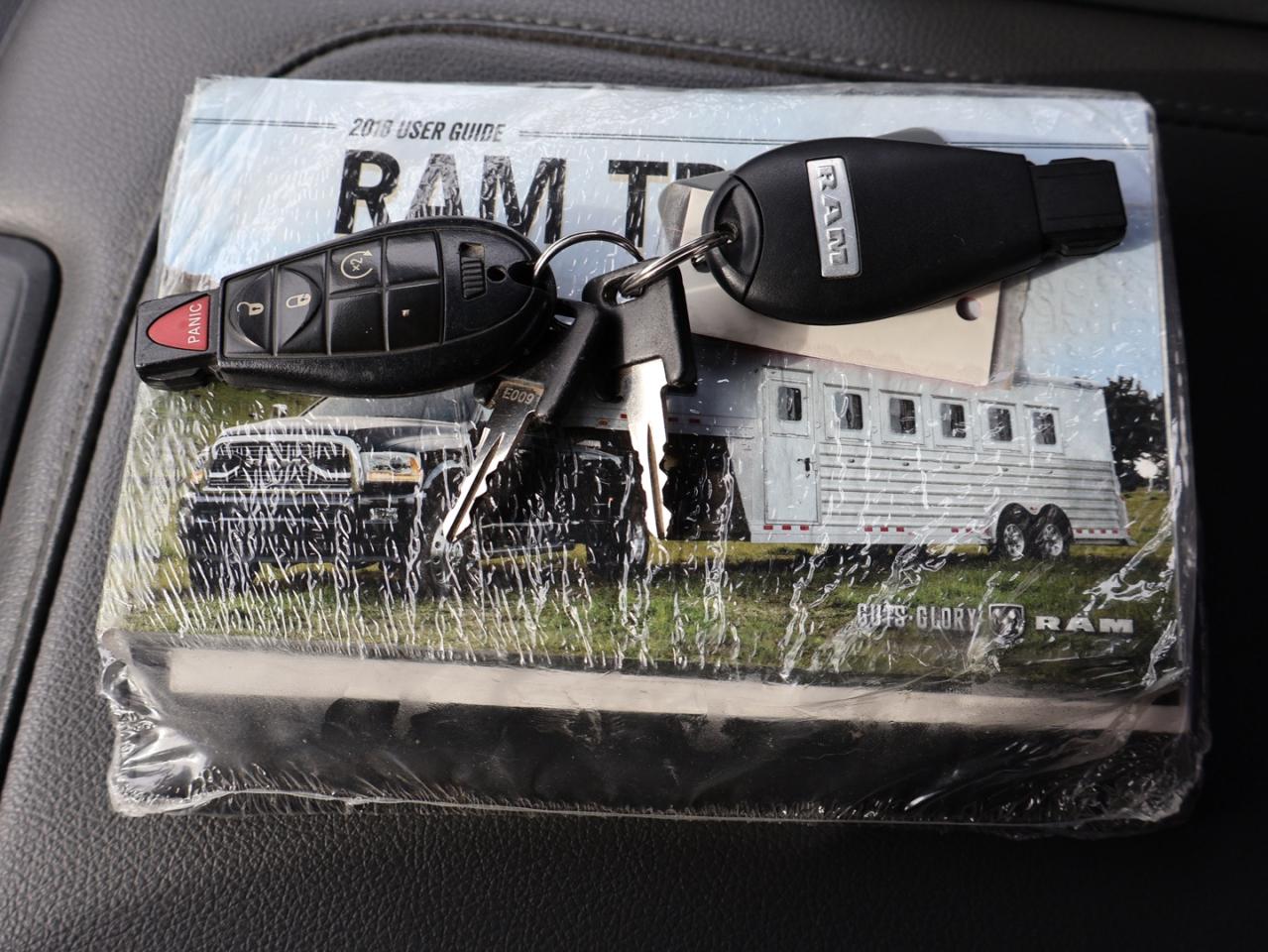 2018 RAM 1500 TRADESMAN 4WD CERTIFIED *ACCIDENT FREE* CAMERA BLUETOOTH CRUISE ALLOYS Photo