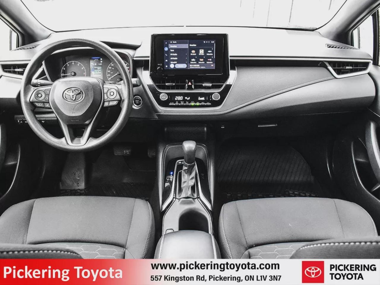 2023 Toyota Corolla Hatchback SE Photo