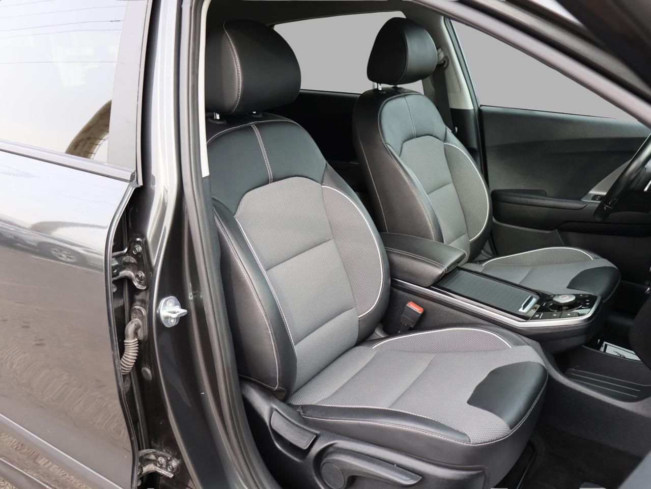 2022 Kia NIRO EV EX CERTIFIED *KIA MAINTAIN* CAMERA BLUETOOTH LEATHER HEATED SEAT/STEERING CRUISE ALLOYS Photo