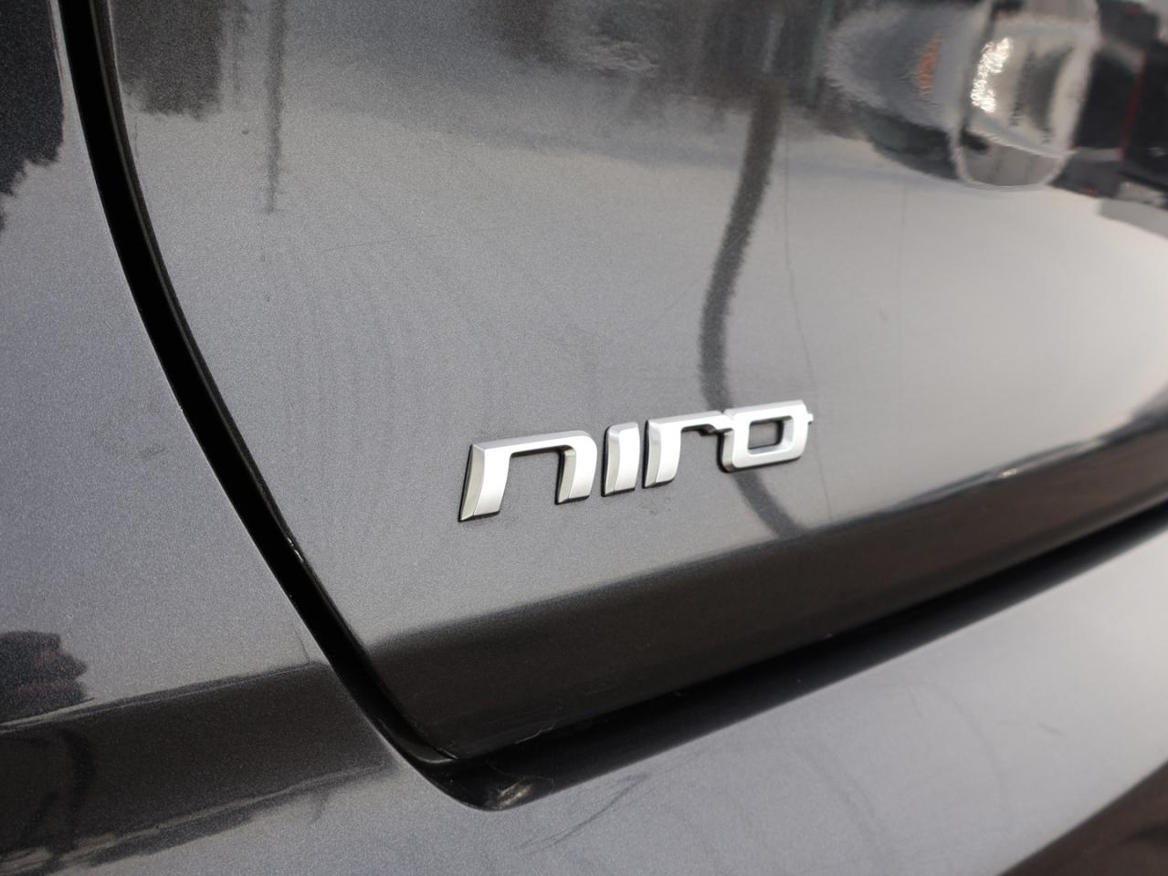 2022 Kia NIRO EV EX CERTIFIED *KIA MAINTAIN* CAMERA BLUETOOTH LEATHER HEATED SEAT/STEERING CRUISE ALLOYS Photo