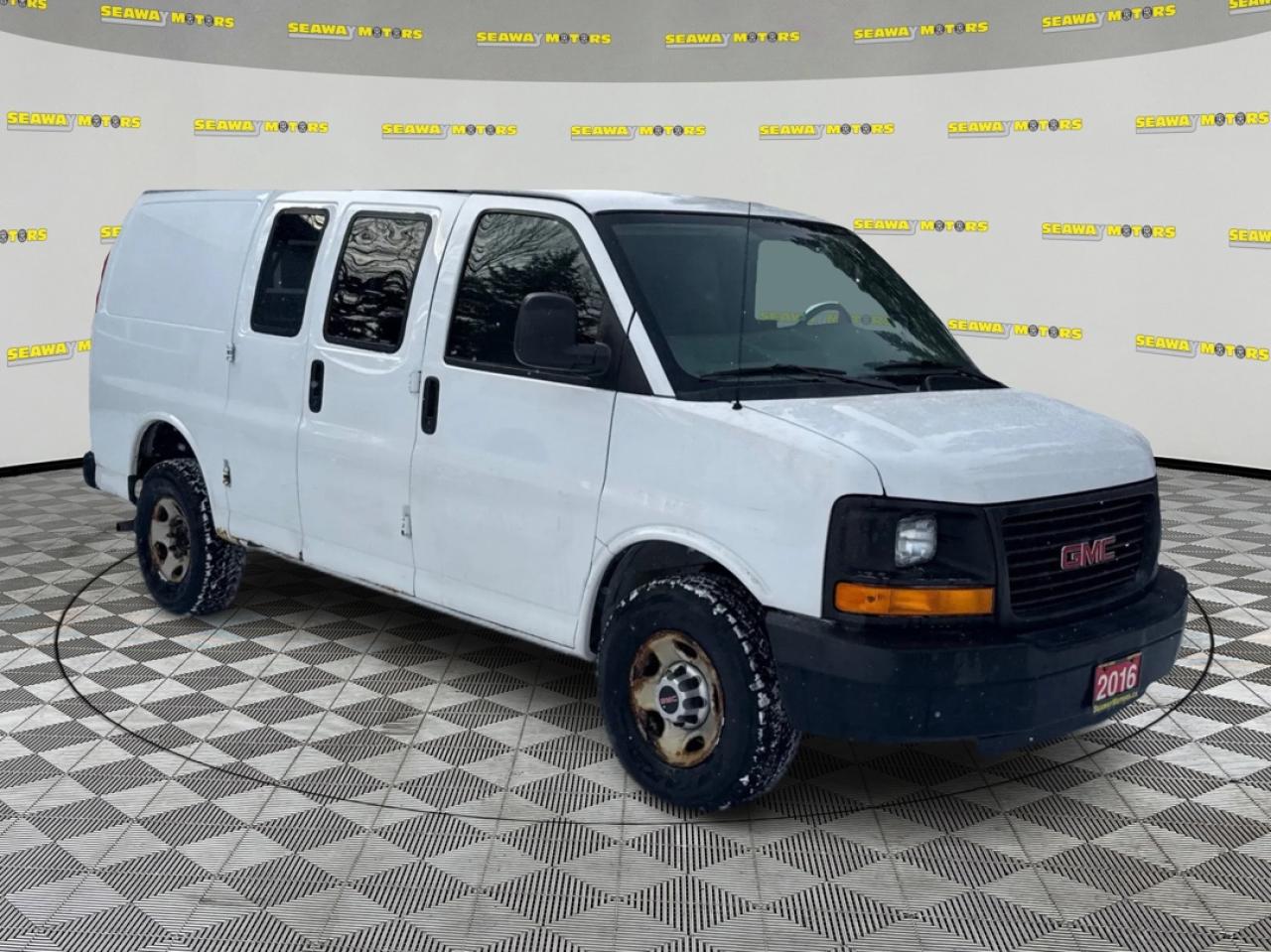 2016 GMC Savana  - Photo #1