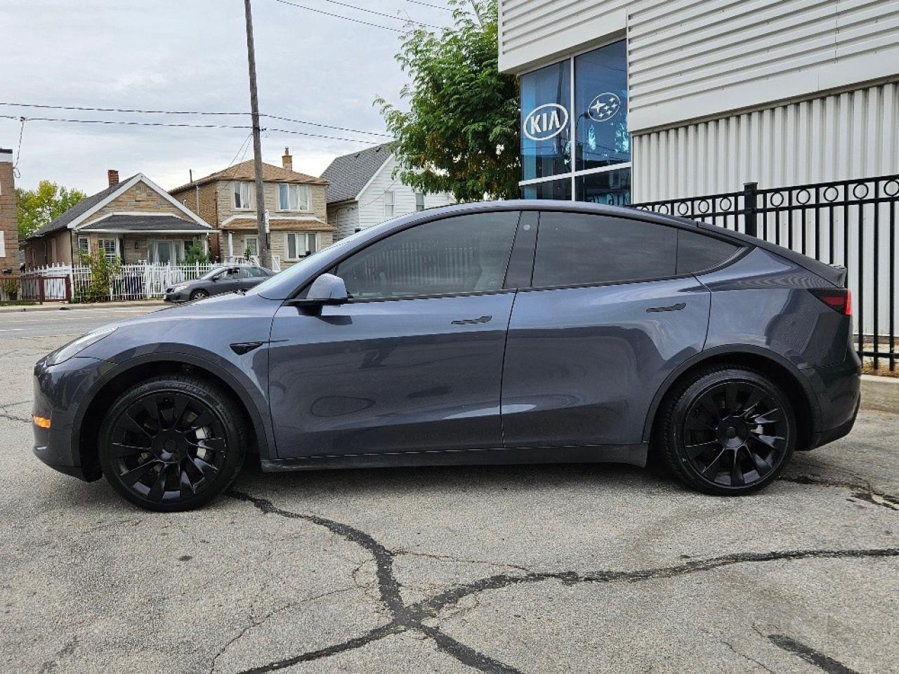 2022 Tesla Model Y LONG RANGE AWD-WHITE INTERIOR-20 IN WHEELS Photo