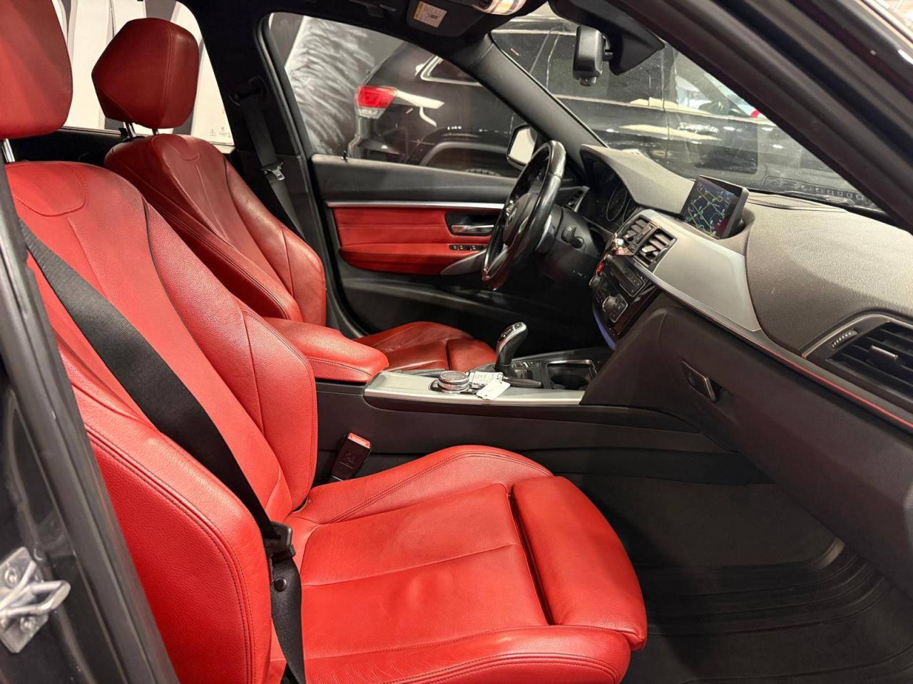 2016 BMW 3 Series 4dr Sdn 328i xDrive AWD Photo