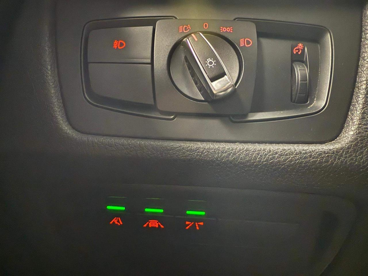 2016 BMW 3 Series 4dr Sdn 328i xDrive AWD Photo