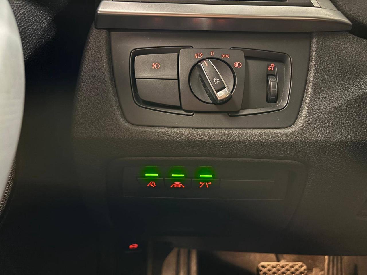 2016 BMW 3 Series 4dr Sdn 328i xDrive AWD Photo