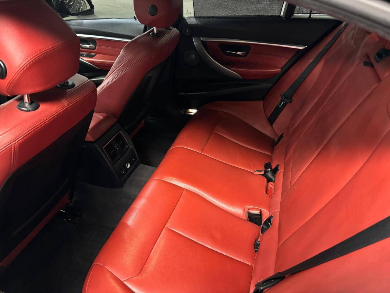 2016 BMW 3 Series 4dr Sdn 328i xDrive AWD Photo