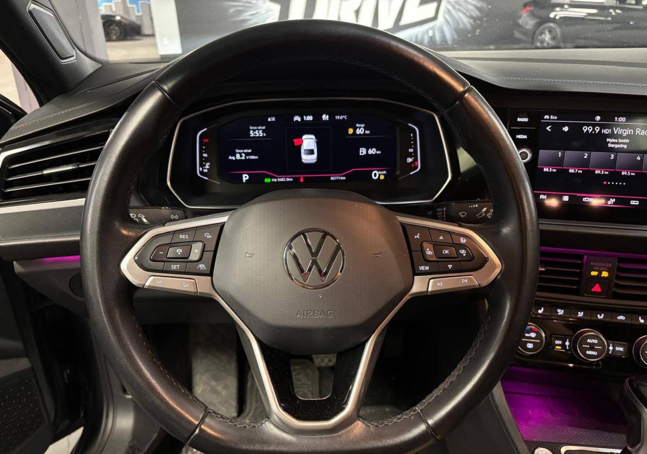 2022 Volkswagen Jetta Comfortline Auto / 9 SERVICE RECORDS $0 % DOWN FINANCE OAC Photo
