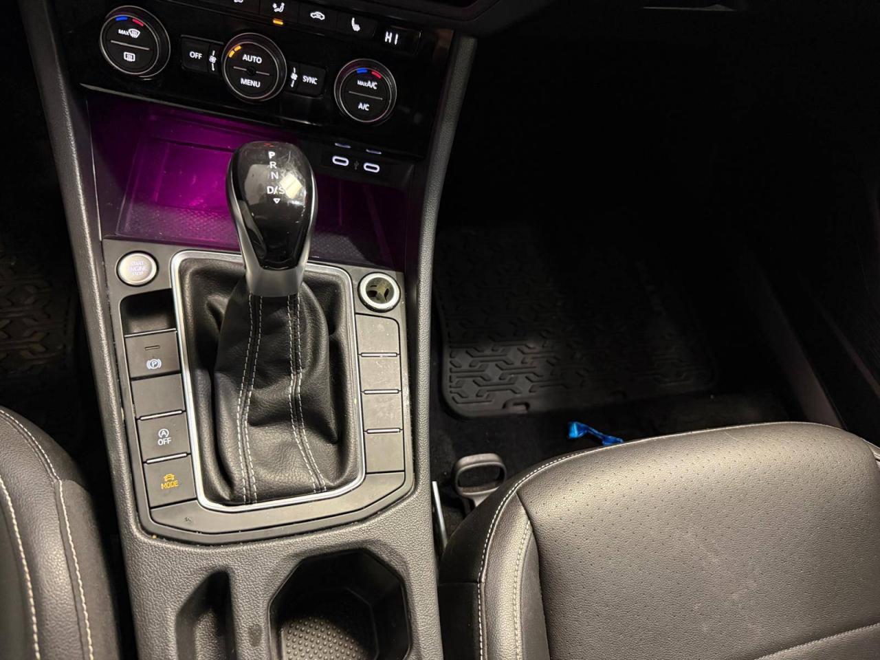 2022 Volkswagen Jetta Comfortline Auto / 9 SERVICE RECORDS $0 % DOWN FINANCE OAC Photo