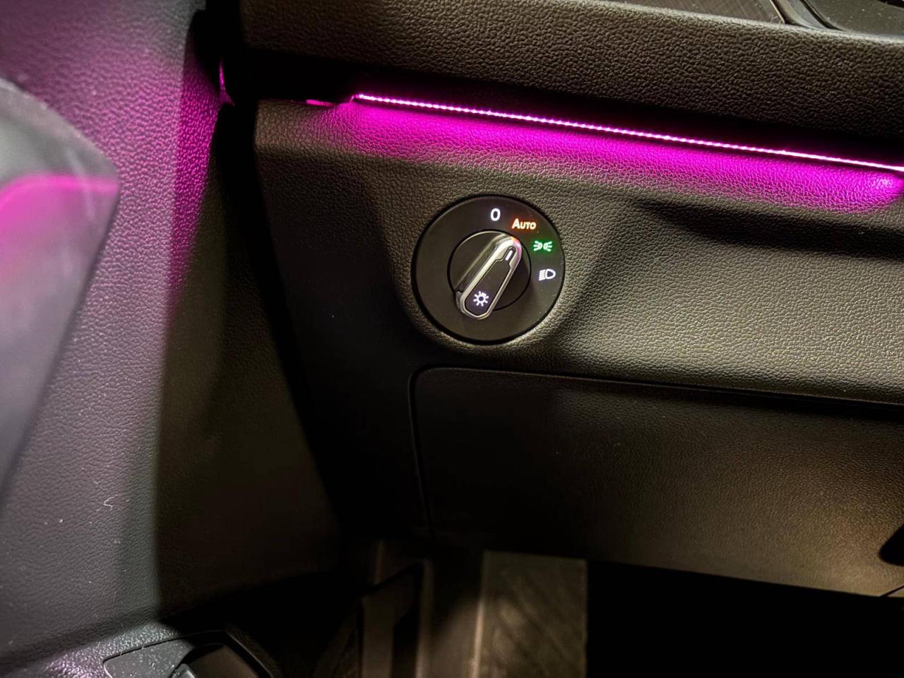 2022 Volkswagen Jetta Comfortline Auto / 9 SERVICE RECORDS $0 % DOWN FINANCE OAC Photo