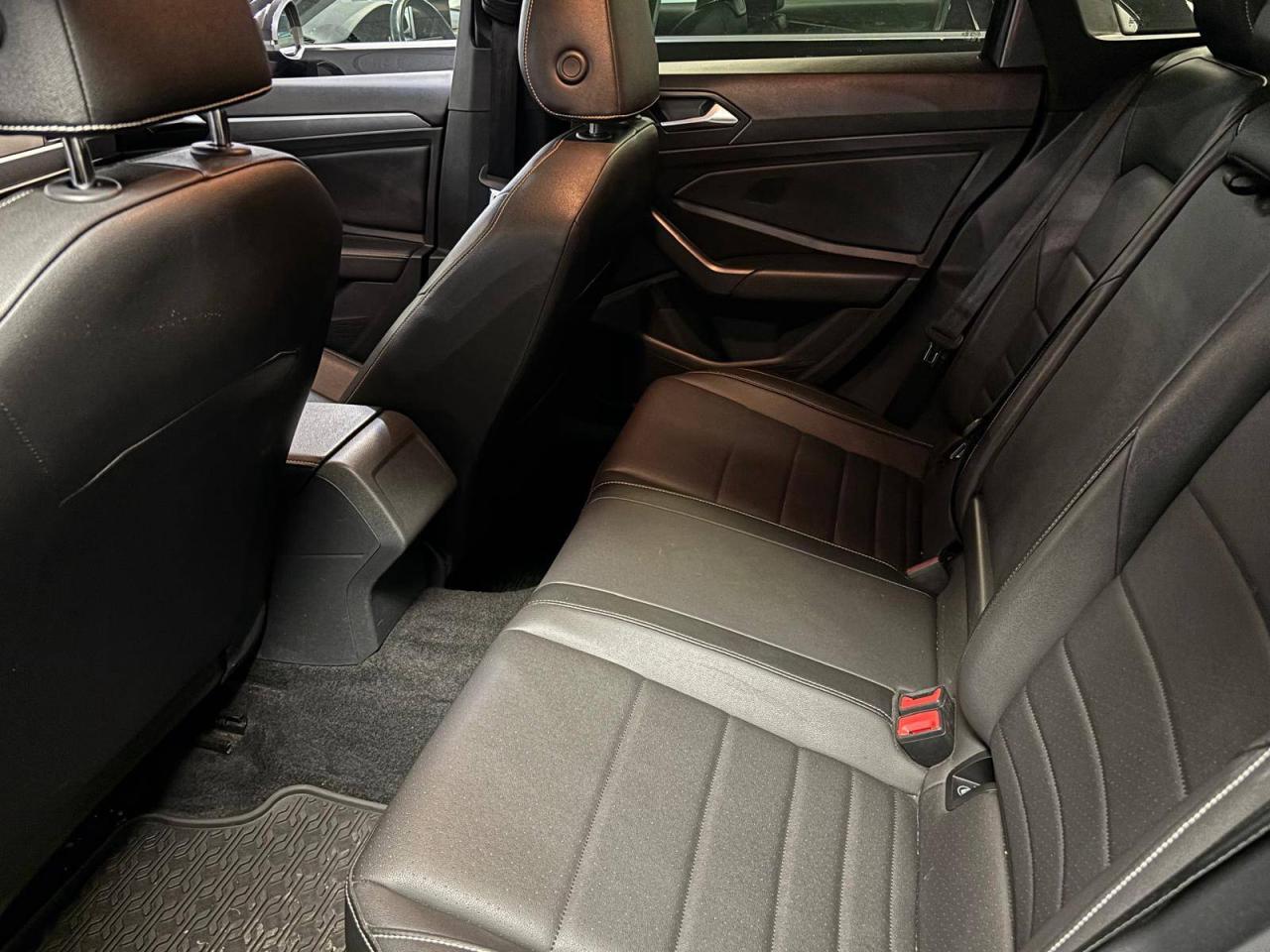 2022 Volkswagen Jetta Comfortline Auto / 9 SERVICE RECORDS $0 % DOWN FINANCE OAC Photo