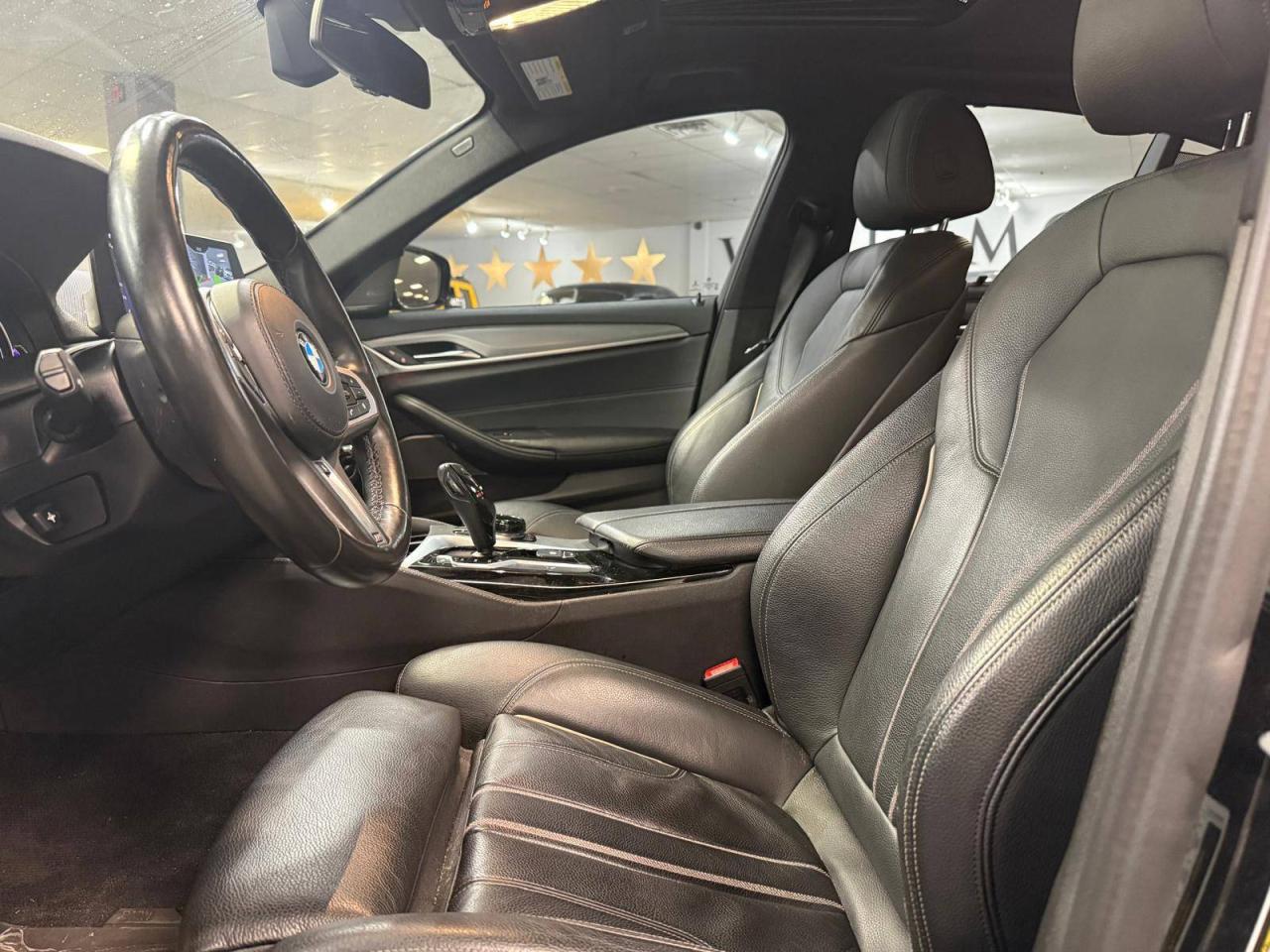 2018 BMW 5 Series 530i xDrive Sedan Photo