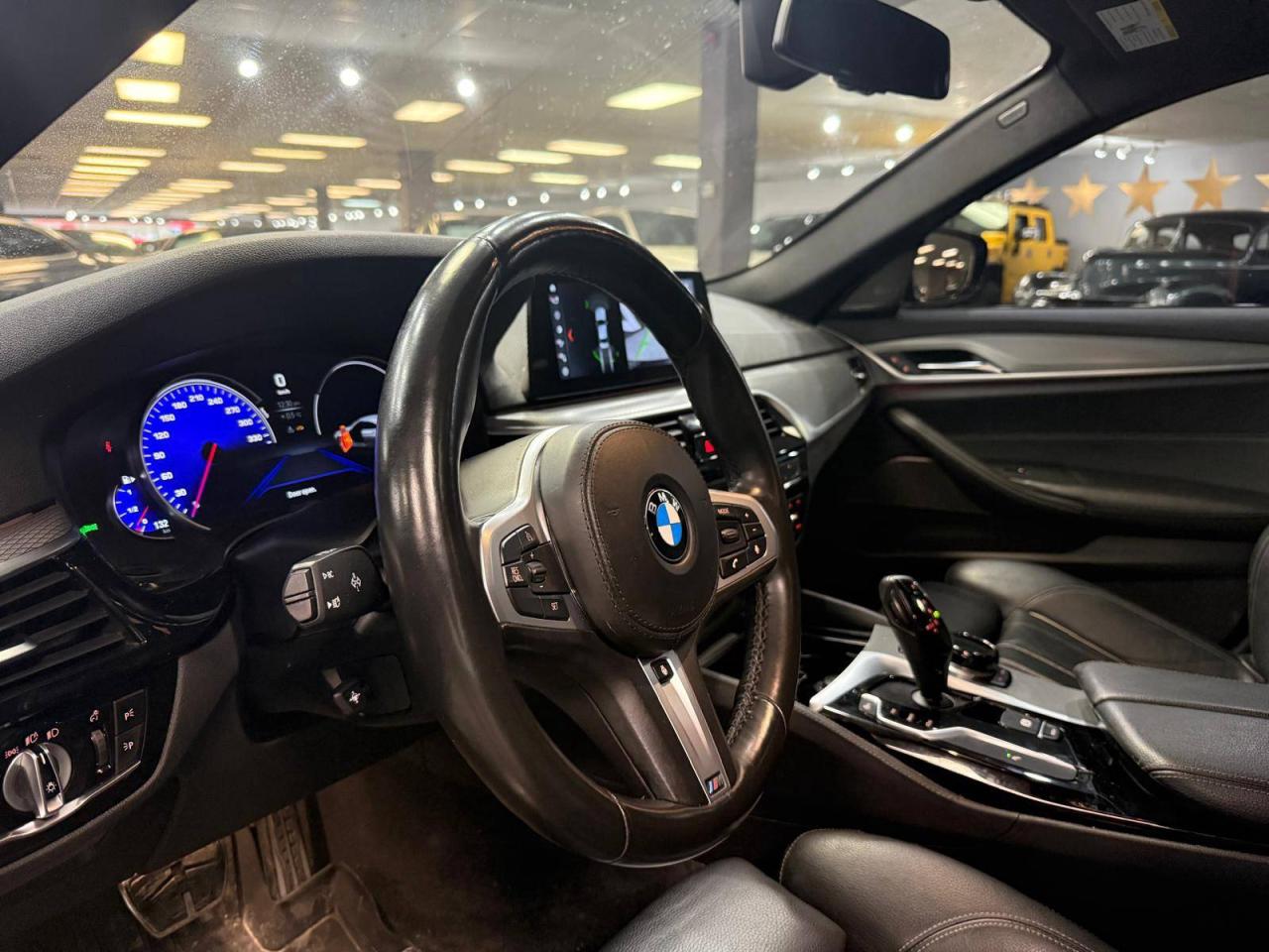 2018 BMW 5 Series 530i xDrive Sedan Photo