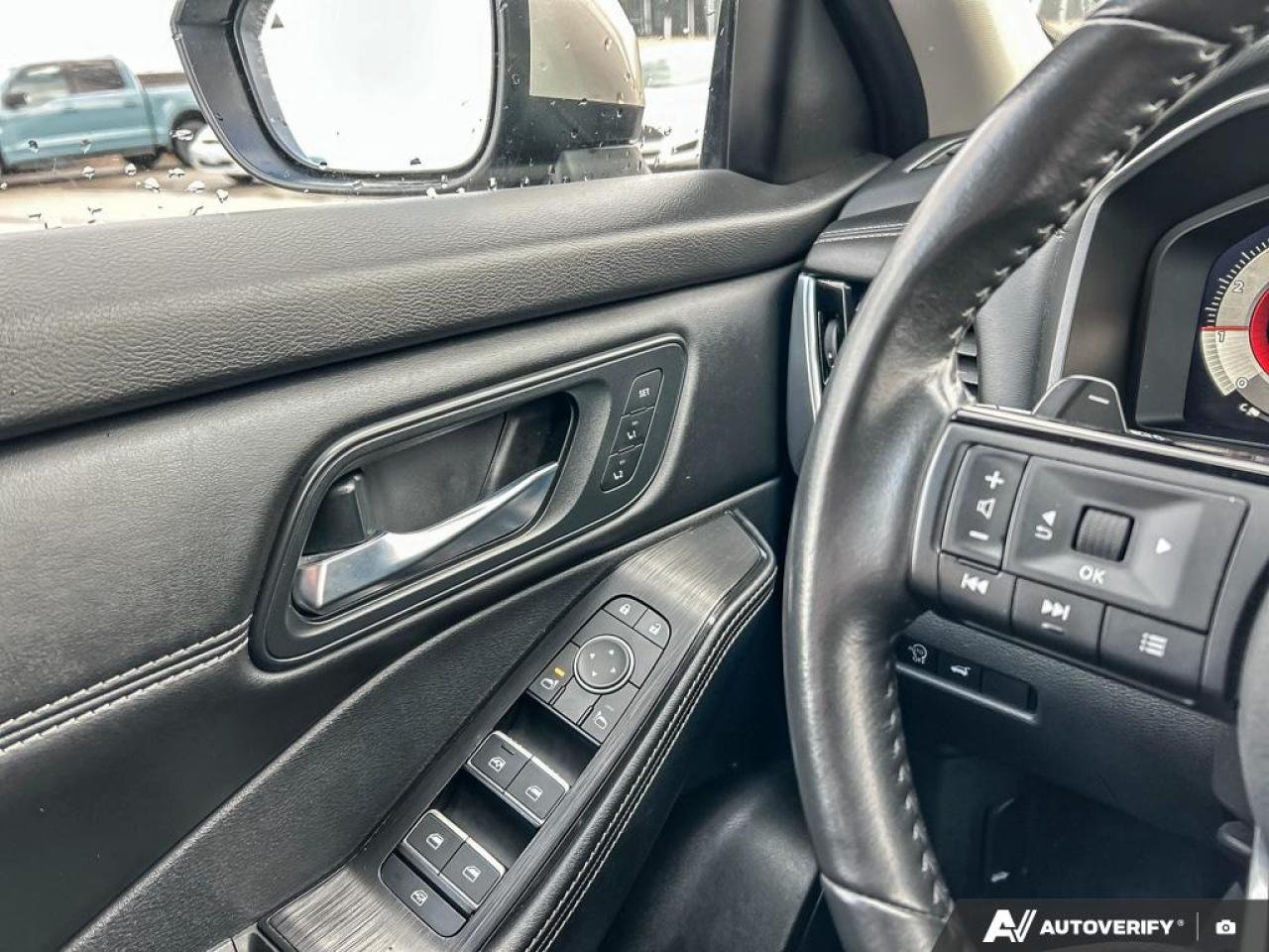 2024 Nissan Rogue SL PANORAMIC SUNROOF | NAVIGATION | HEATED SEATS Photo