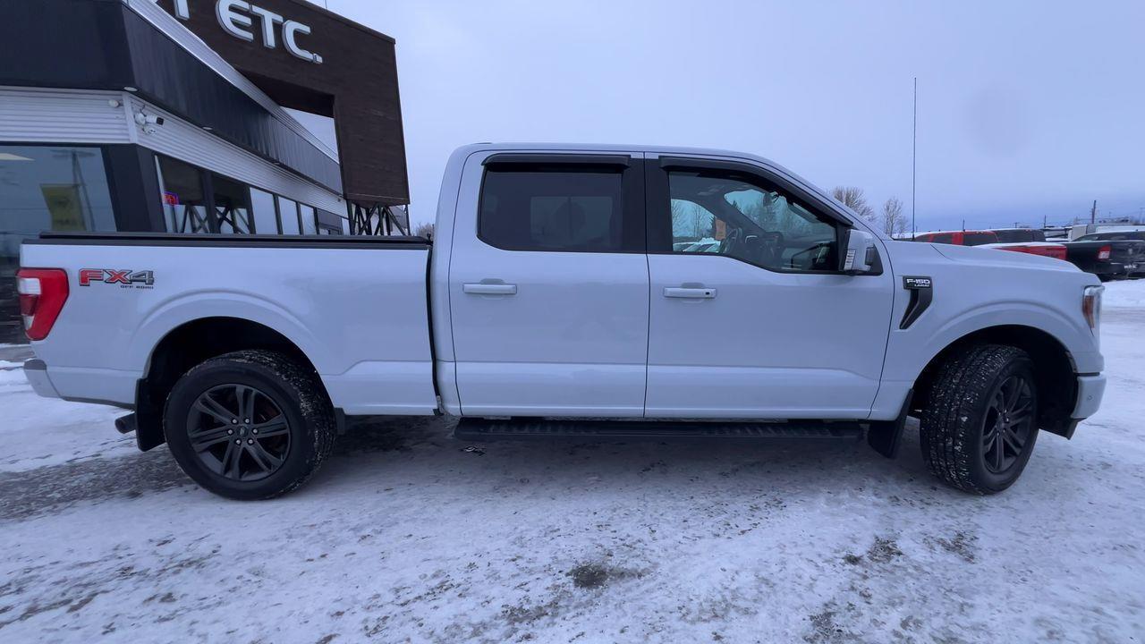 2021 Ford F-150 Lariat 4X4, MOONROOF, NAV, BACK UP CAM, HEATED LEATHER SEATS, HEATED STEERING WHEEL, BACK UP CAM!! Photo