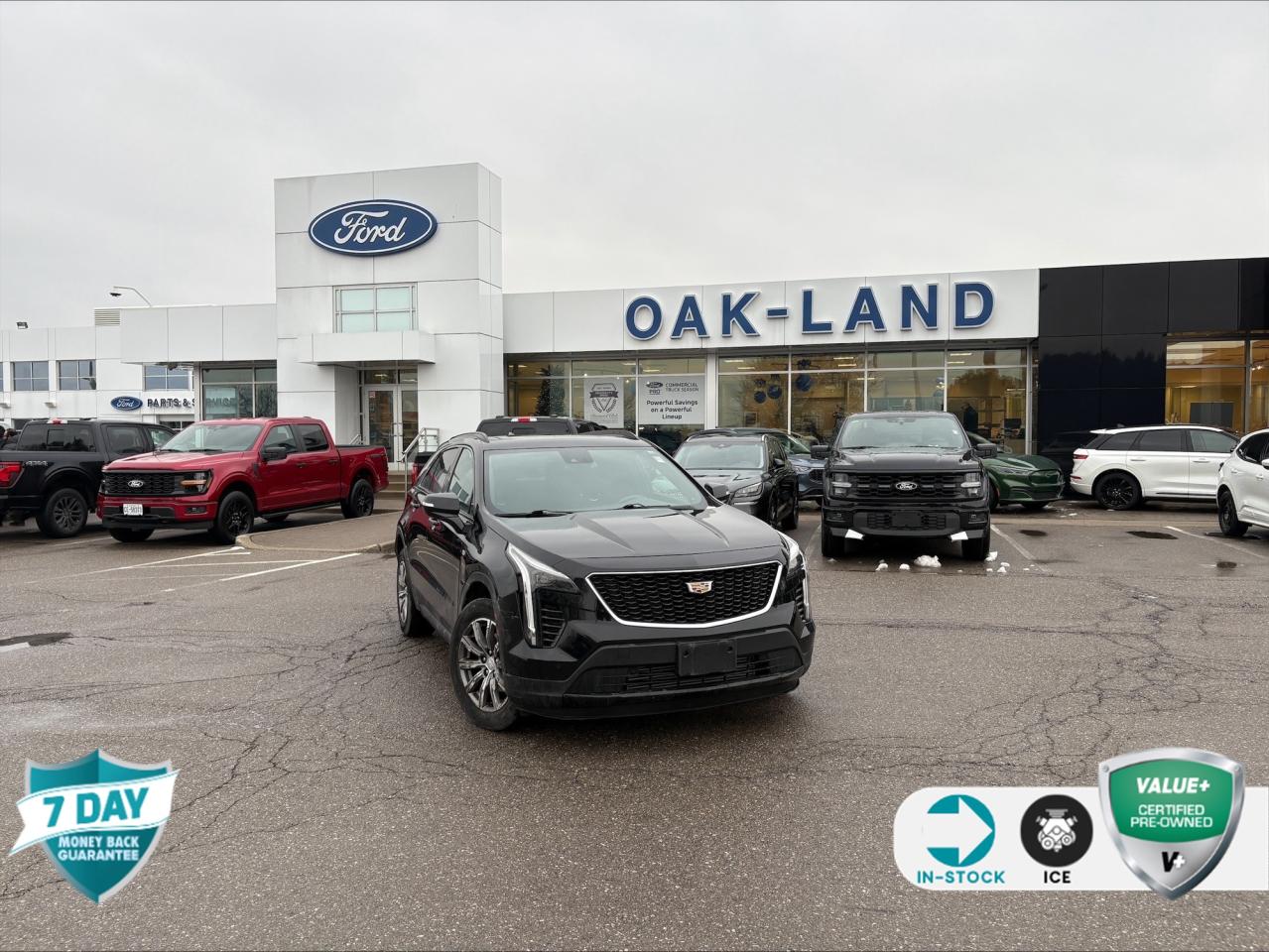 2023 Cadillac XT4 Sport 1SG | NO ACCIDENTS Photo0