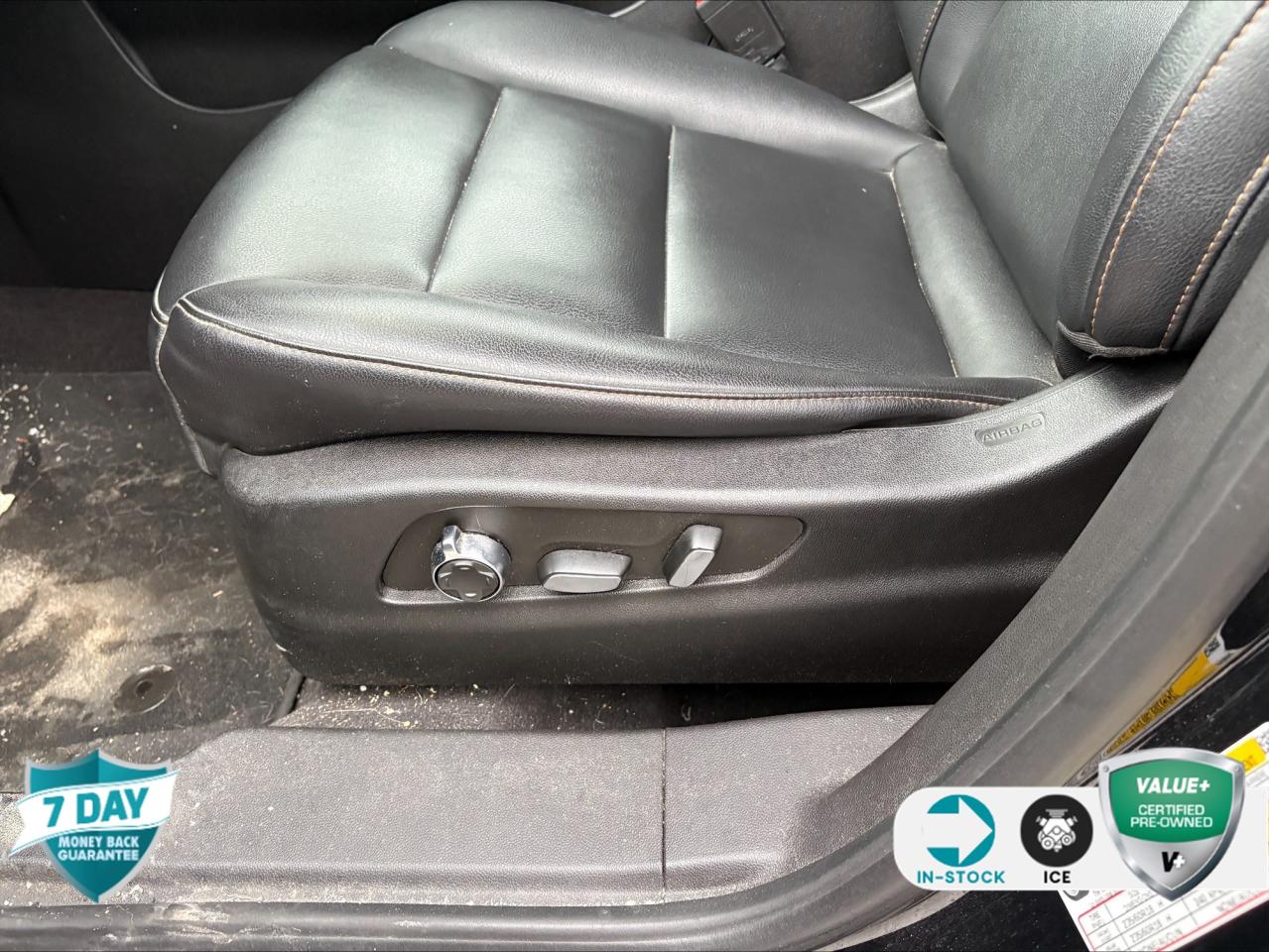 2023 Cadillac XT4 Sport 1SG | NO ACCIDENTS Photo