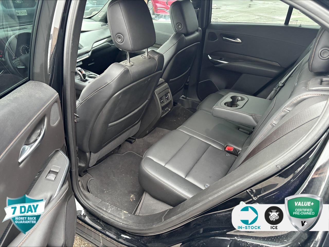 2023 Cadillac XT4 Sport 1SG | NO ACCIDENTS Photo