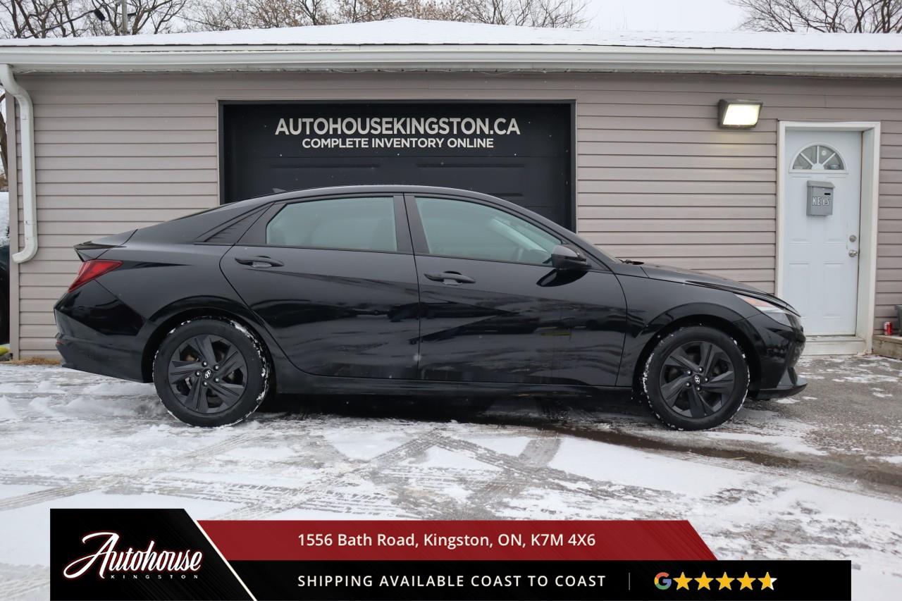 2021 Hyundai Elantra Preferred ONLY 61,400 KM! Photo