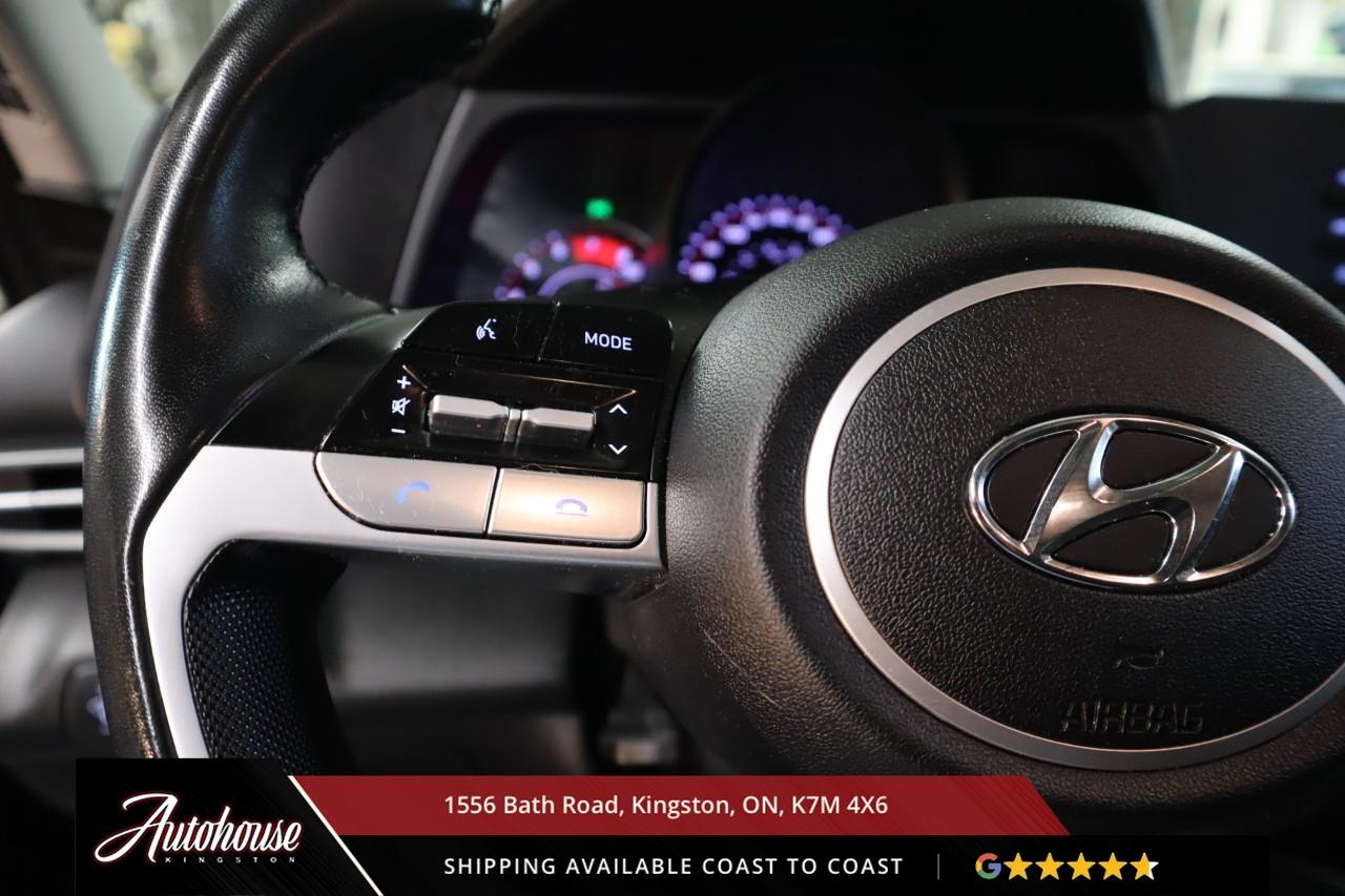 2021 Hyundai Elantra Preferred ONLY 61,400 KM! Photo