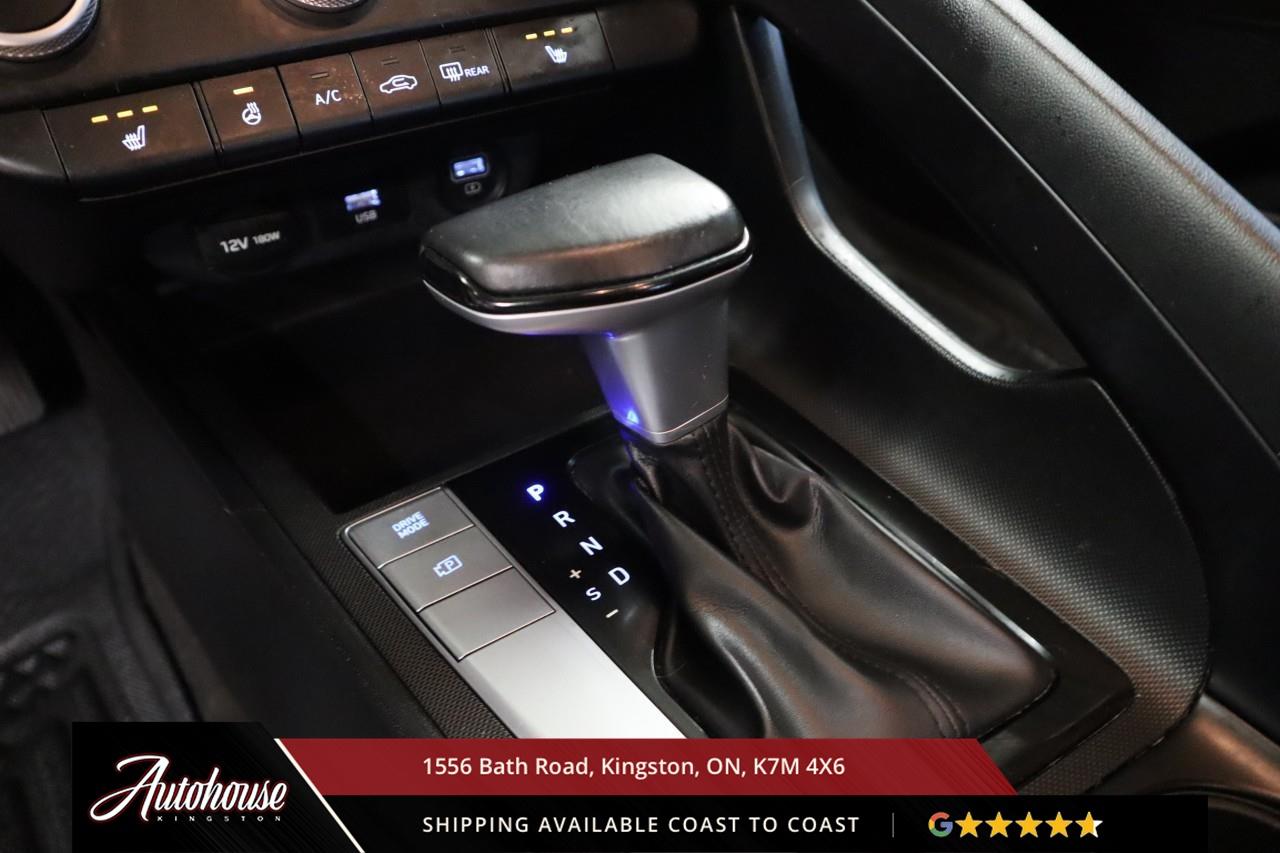 2021 Hyundai Elantra Preferred ONLY 61,400 KM! Photo