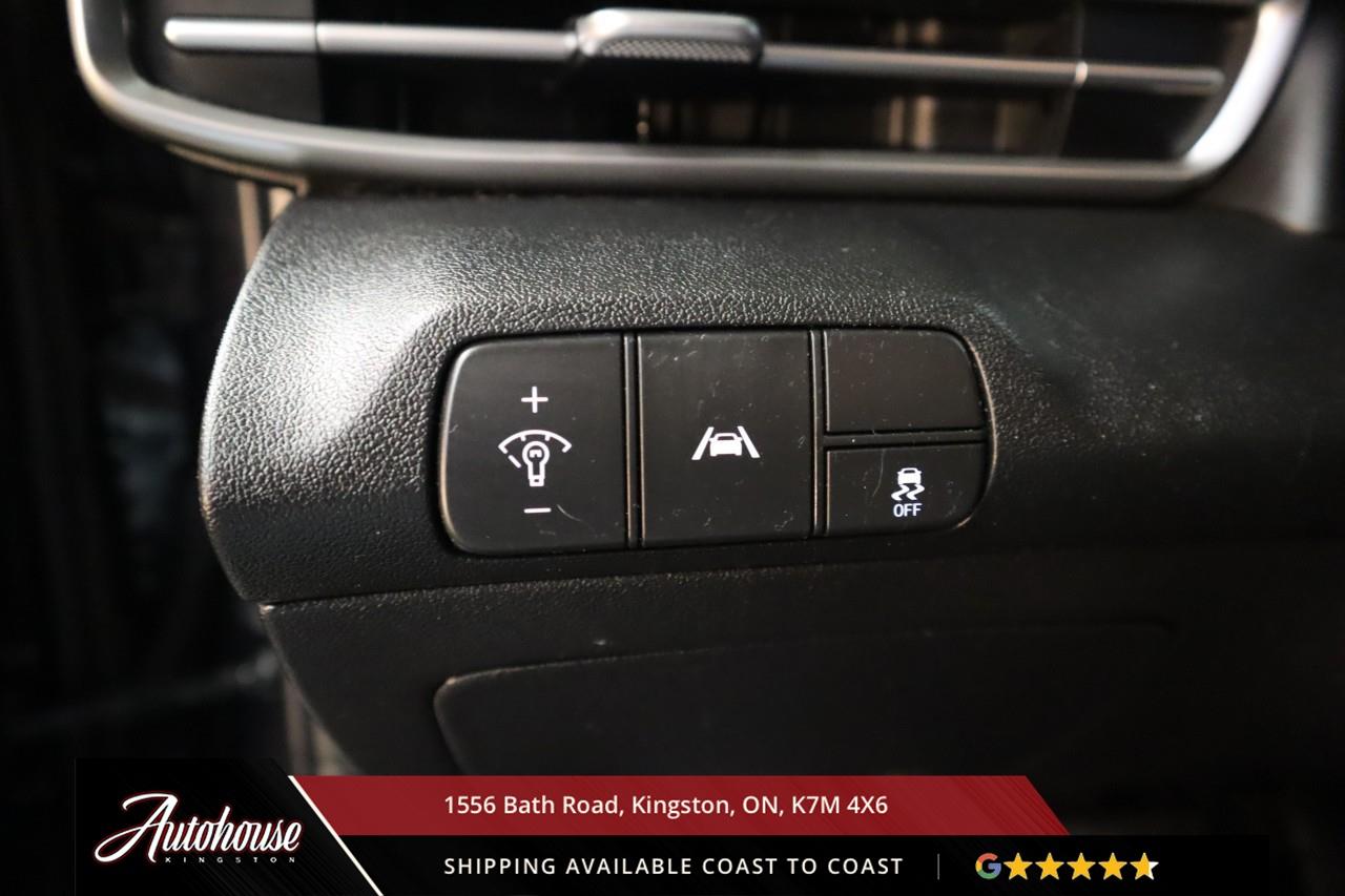 2021 Hyundai Elantra Preferred ONLY 61,400 KM! Photo