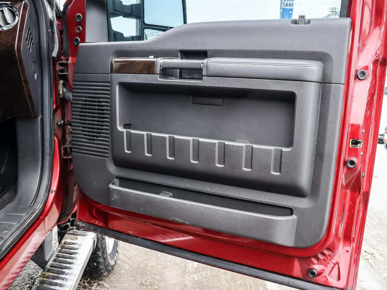 2015 Ford F-250 Lariat You Safety you Save | Platinum Pkg. | Diesel | Leather | Photo