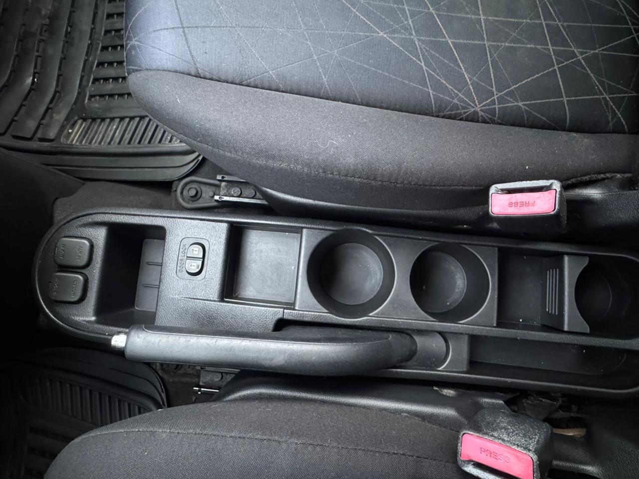 2011 Mazda MAZDA2 GX Photo