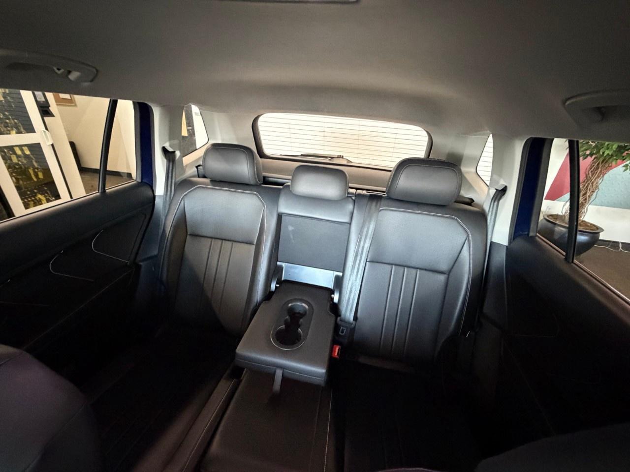 2024 Volkswagen Tiguan SE Photo