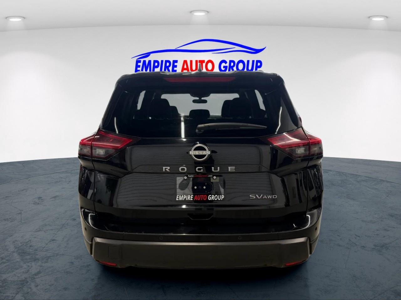 2024 Nissan Rogue SV Photo